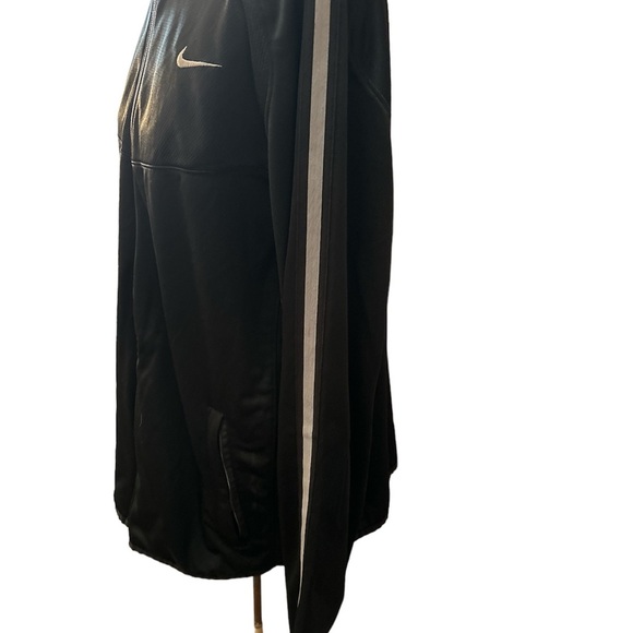 Nike Medium Weight Zip Jacket Basketball Black Gray Mesh Sides - Picture 2 of 5